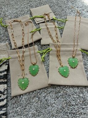 Malene Light Green Jade Heart Clip Necklace
